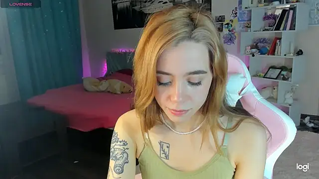 Snapshot of Ramona_Johnson chatting on February 17, 3:47 am Ramona Johnson online show from February 17, 3:47 am