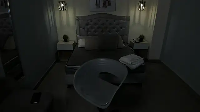 escarleth   online show from October 18, 1:34 pm