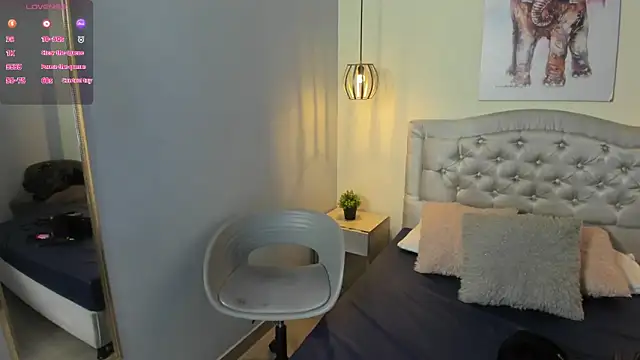 escarleth   online show from June 11, 1:53 pm