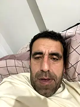 Snapshot of zilzop chatting on December 1, 11:10 pm zilzop online show from December 1, 11:10 pm