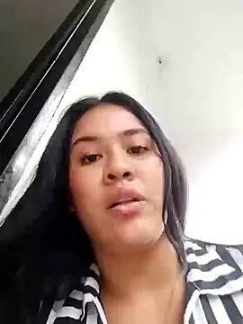 Snapshot of Miia_grand chatting on December 12, 9:58 pm Miia grand online show from December 12, 9:58 pm