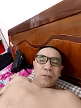 Snapshot of yjw6688 chatting on June 17, 2:51 pm yjw6688 online show from June 17, 2:51 pm