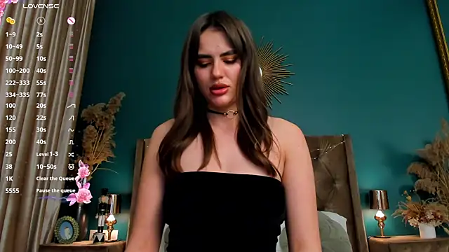 CalyMoon online show from March 3, 2:15 am