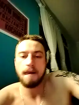 Snapshot of wariacik0024 chatting on February 13, 2:01 am wariacik0024 online show from February 13, 2:01 am