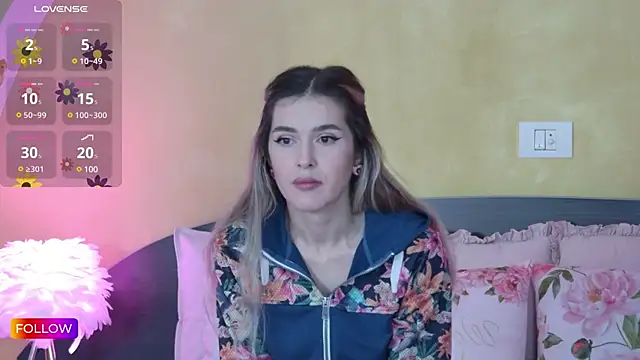 Sarah-Hart online show from February 10, 5:14 am