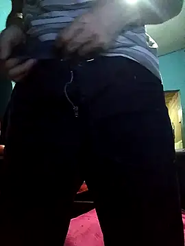 Snapshot of hugosafado333 chatting on September 24, 3:32 am hugosafado333 online show from September 24, 3:32 am