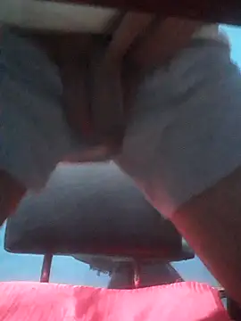 Snapshot of hugosafado333 chatting on October 25, 4:53 am hugosafado333 online show from October 25, 4:53 am