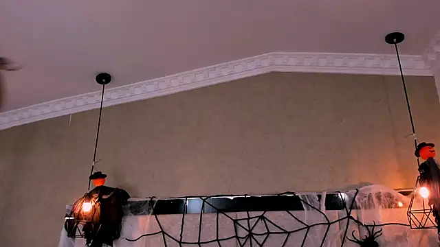 Snapshot of kimCosseyy chatting on October 12, 2:54 am kimCosseyy online show from October 12, 2:54 am