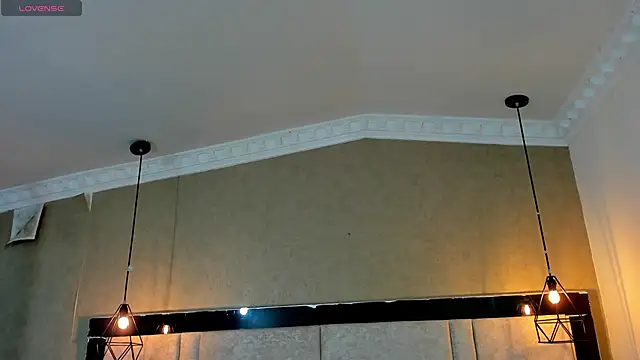 Snapshot of kimCosseyy chatting on November 8, 3:18 am kimCosseyy online show from November 8, 3:18 am