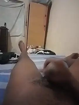 izinjamfee2 online show from February 15, 10:28 pm