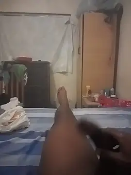 izinjamfee2 online show from March 17, 6:22 pm