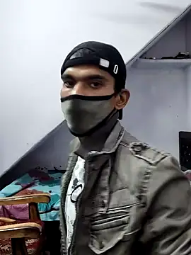 Snapshot of Habibi_big_b chatting on December 27, 8:45 am Habibi big b online show from December 27, 8:45 am