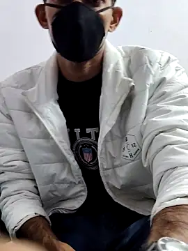 Snapshot of Habibi_big_b chatting on February 9, 5:22 pm Habibi big b online show from February 9, 5:22 pm