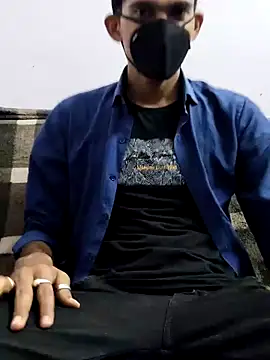 Snapshot of Habibi_big_b chatting on February 21, 8:07 am Habibi big b online show from February 21, 8:07 am