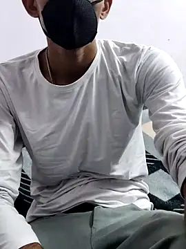 Snapshot of Habibi_big_b chatting on March 20, 4:42 pm Habibi big b online show from March 20, 4:42 pm