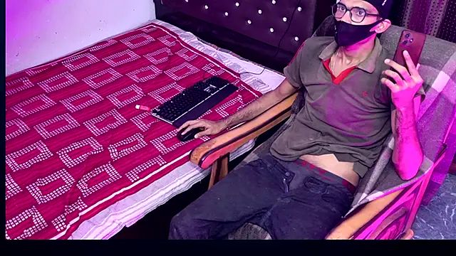 Snapshot of Habibi_big_b chatting on September 11, 5:13 pm Habibi big b online show from September 11, 5:13 pm