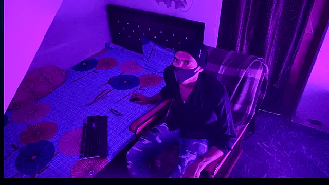 Snapshot of Habibi_big_b chatting on September 16, 5:58 pm Habibi big b online show from September 16, 5:58 pm