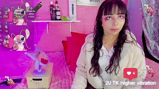 hanna  azumi online show from October 29, 11:39 pm