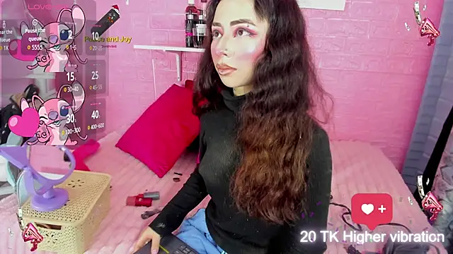 hanna  azumi online show from October 31, 3:40 am