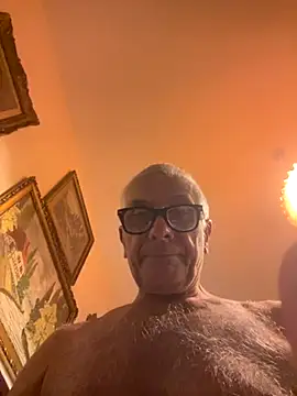 Snapshot of 4n4l1zz4m1 chatting on November 2, 12:46 am 4n4l1zz4m1 online show from November 2, 12:46 am