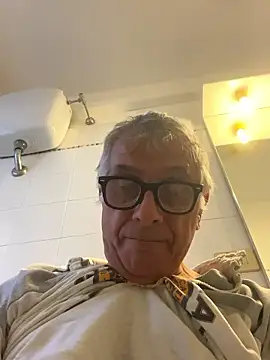 4n4l1zz4m1 online show from January 10, 2:41 pm