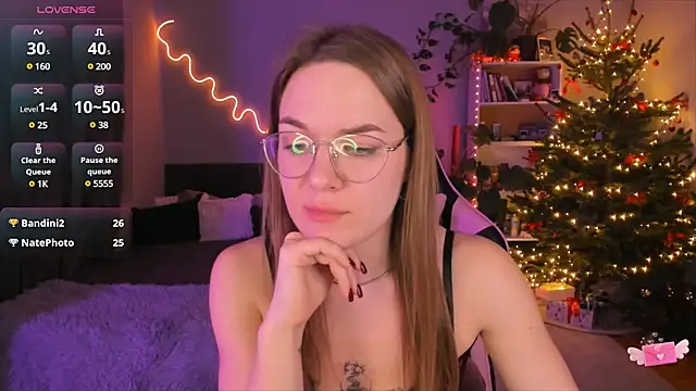 Snapshot of ami_amour_ chatting on December 27, 10:37 pm ami amour online show from December 27, 10:37 pm