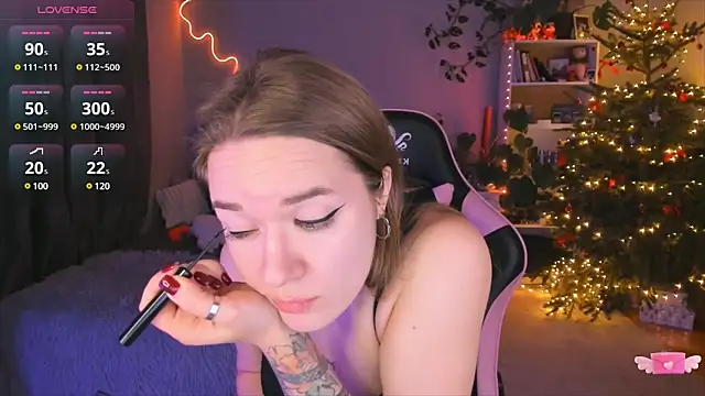 Snapshot of ami_amour_ chatting on January 16, 7:52 pm ami amour online show from January 16, 7:52 pm