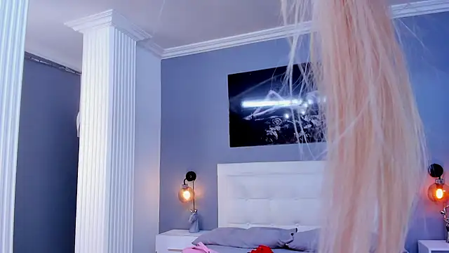 Snapshot of isa_lancaster chatting on February 23, 7:28 pm isa lancaster online show from February 23, 7:28 pm