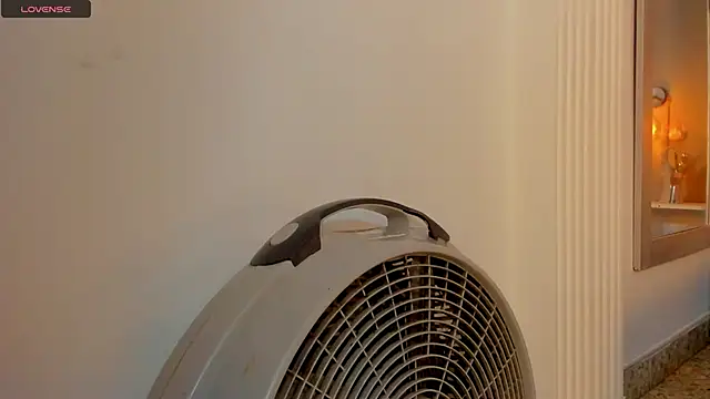 Snapshot of isa_lancaster chatting on February 28, 7:25 pm isa lancaster online show from February 28, 7:25 pm