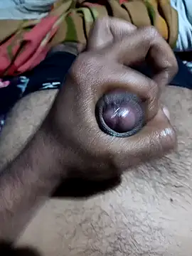 Snapshot of Rohan0ne chatting on January 5, 8:21 pm Rohan0ne online show from January 5, 8:21 pm