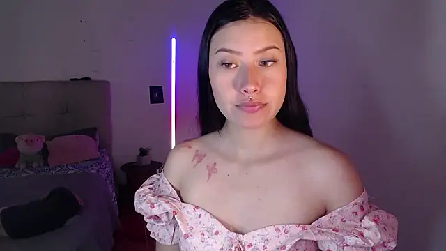 Emilyswan04 online show from January 16, 2:51 pm