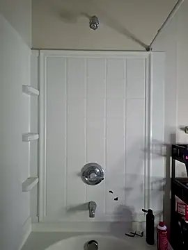 Snapshot of lit702 chatting on October 12, 5:39 am lit702 online show from October 12, 5:39 am