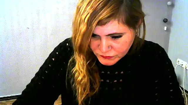 Snapshot of DaniellaKiss chatting on January 8, 7:45 pm DaniellaKiss online show from January 8, 7:45 pm