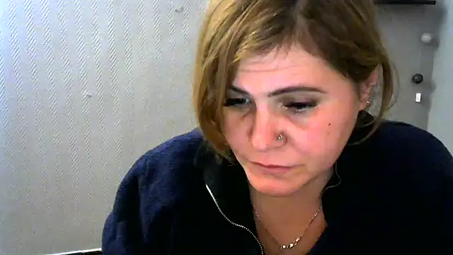 Snapshot of DaniellaKiss chatting on January 17, 11:18 pm DaniellaKiss online show from January 17, 11:18 pm