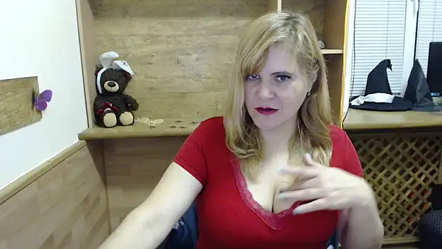 DaniellaKiss online show from October 21, 5:35 pm