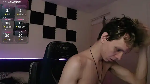 bryamado69 online show from October 8, 11:02 pm