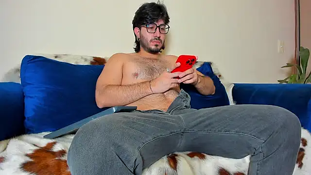 Ackerman Eren  online show from January 27, 5:58 pm