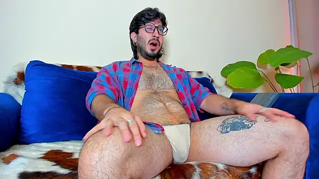 Ackerman Eren  online show from February 15, 12:43 pm