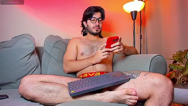 Ackerman Eren  online show from October 4, 9:40 am