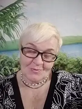 VioletSweet566 online show from December 2, 12:40 pm