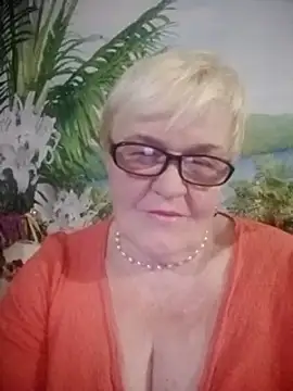 VioletSweet566 online show from December 9, 6:14 pm