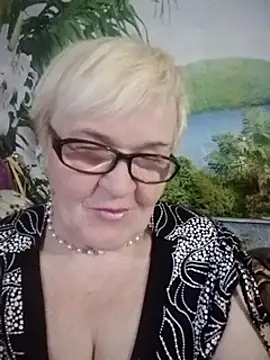 VioletSweet566 online show from December 12, 11:47 pm