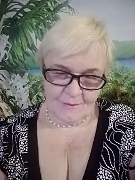 VioletSweet566 online show from December 14, 8:56 am