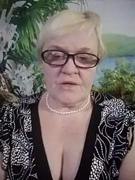 VioletSweet566 online show from January 27, 9:44 pm