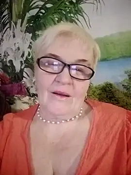 VioletSweet566 online show from February 6, 7:40 pm