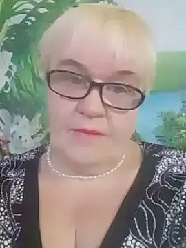 VioletSweet566 online show from February 9, 11:25 am