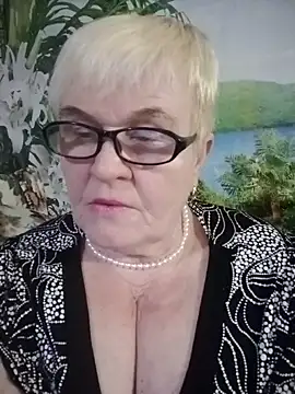 VioletSweet566 online show from February 21, 8:05 pm