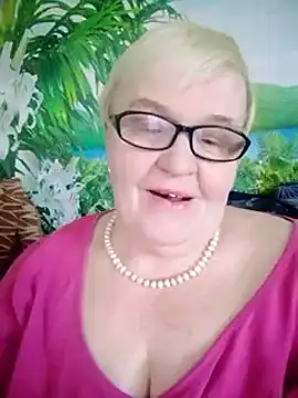 VioletSweet566 online show from March 10, 1:21 pm