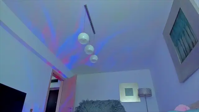 Snapshot of kylieety chatting on March 4, 7:19 am kylieety online show from March 4, 7:19 am