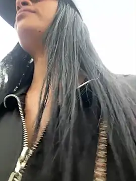 Laura fernandezII online show from February 27, 6:09 pm